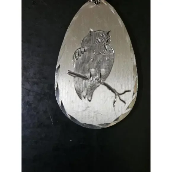 Vintage GENUINE PEWTER TEARDROP PENDANT WITH ETCHED OWL /‎ 20" Chain - Picture 2 of 4